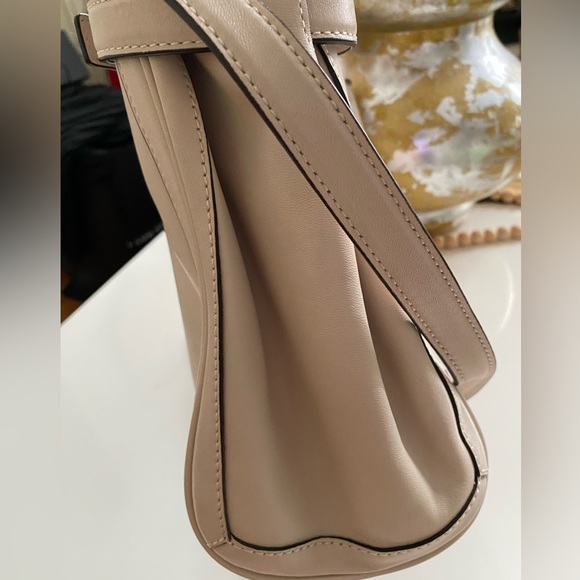 Michael Kors satchel bag - Picture 9 of 10